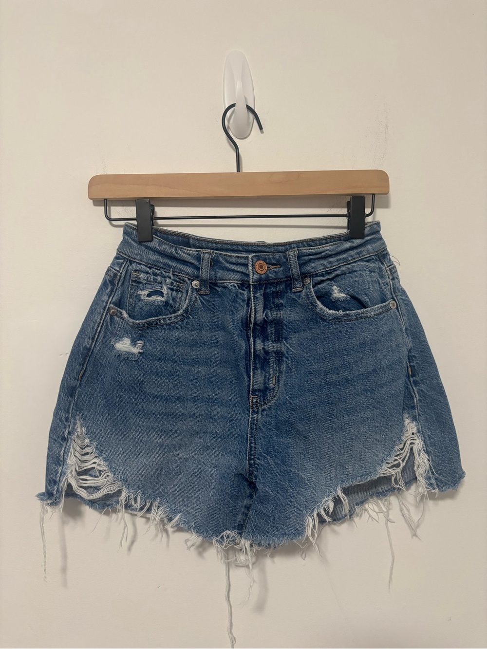American eagle highest rise distressed denim mom shorts